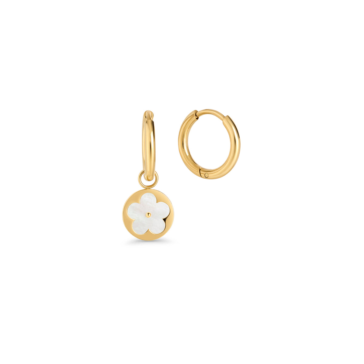Gold hoop earrings with a round pendant featuring a mother-of-pearl flower on a white background. A 2 in 1. Nickel-free and waterproof jewelry by Mia Bijoux Canada.
Boucles d'oreilles anneaux dorées avec pendentif rond orné d'une fleur en nacre sur fond blanc. Un 2 en 1. Bijoux sans nickel et résistants à l'eau par Mia Bijoux Canada.