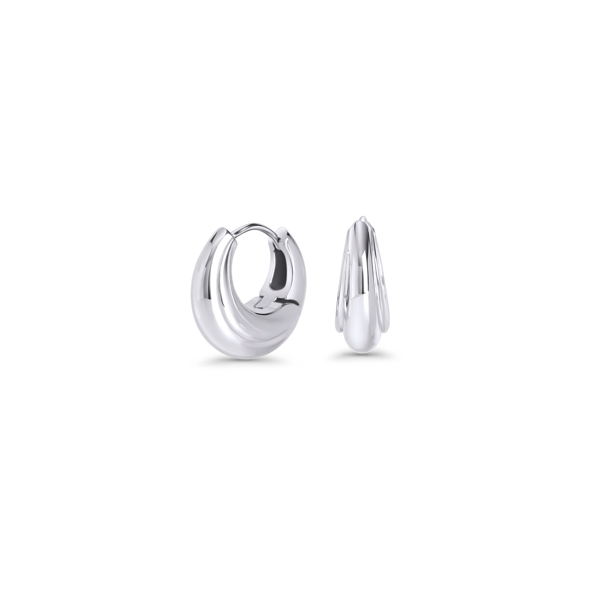 Polished silver chunky hoop earrings with a smooth domed design on a white background. Nickel-free, waterproof & tarnish-resistant stainless steel earrings for sensitive skin, minimalist luxury jewelry by Mia Bijoux Canada.
Boucles d'oreilles anneaux argentées larges au design dôme lisse sur fond blanc. Boucles d'oreilles en acier inoxydable sans nickel, résistantes à l'eau et anti-ternissement pour peaux sensibles, bijouterie de luxe minimaliste par Mia Bijoux Canada.